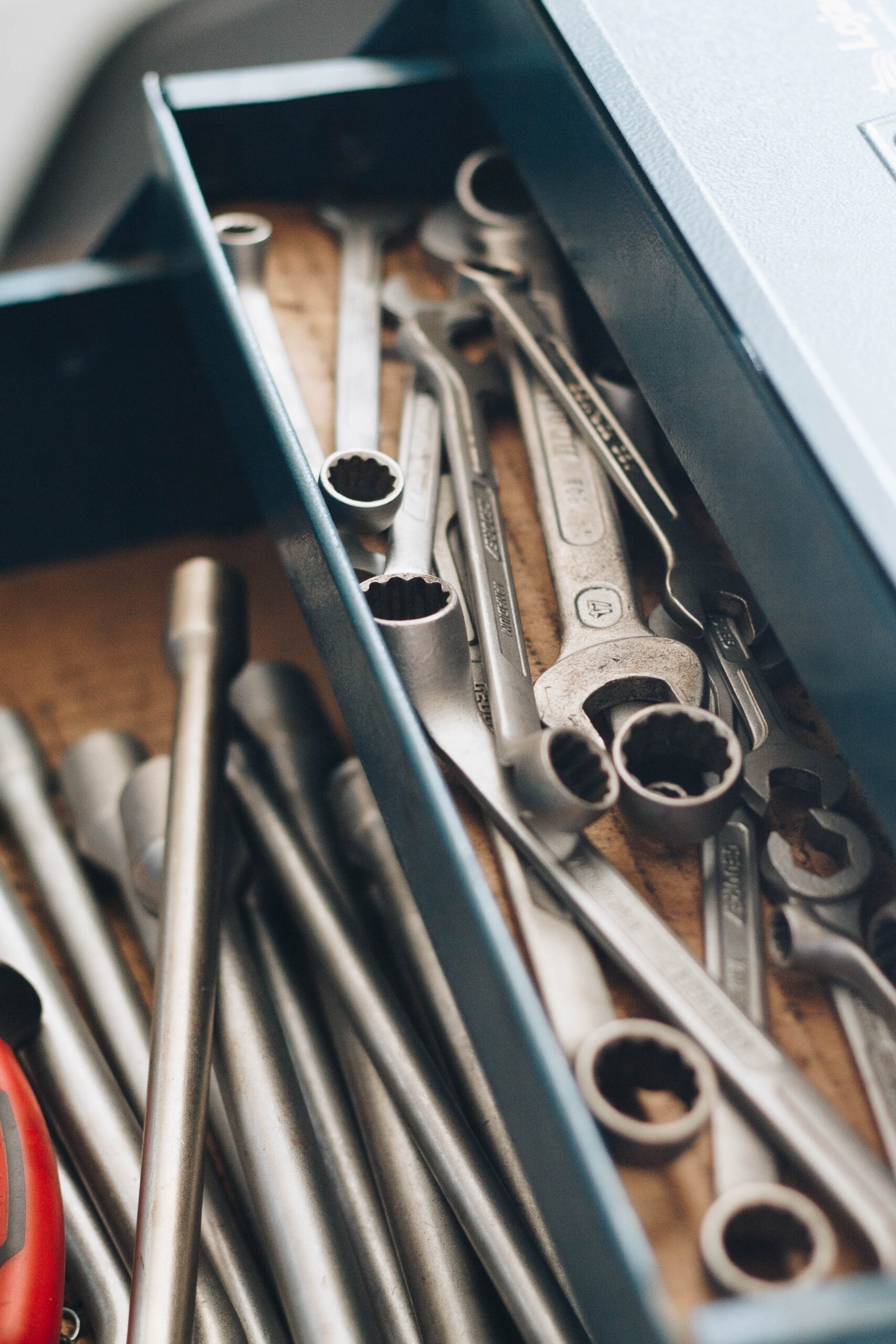 Diesel Servicing, Maintenance & Repairs 2 Diesel Mechanic Tools scaled