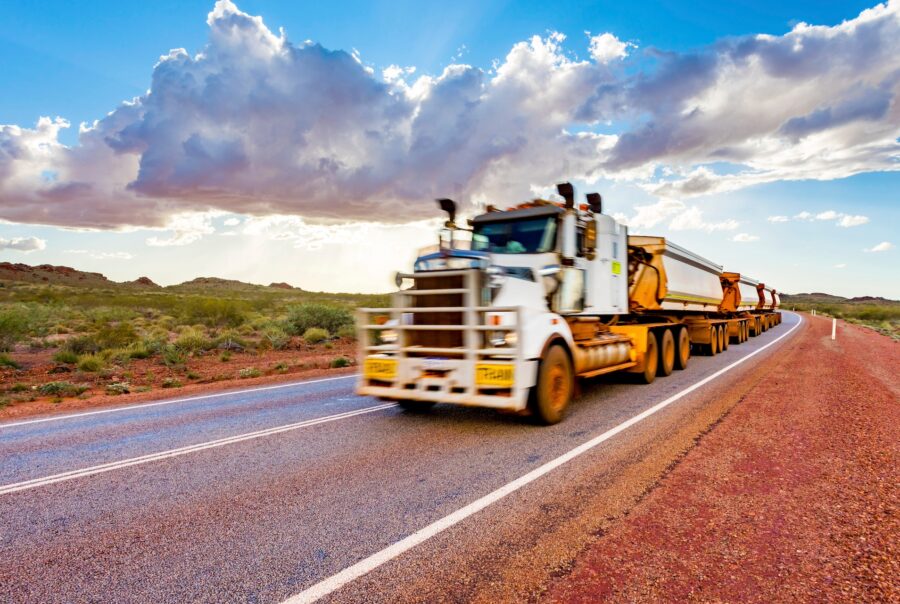 Truck Mechanic, Servicing & Repairs 1 trucks