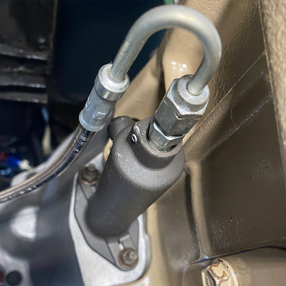 3AN Fitting for NV4500 Clutch Slave Cylinder